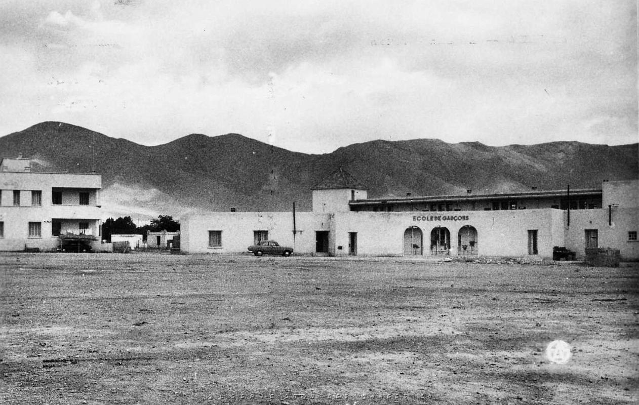 Mecheria 513- Groupe scolaire COLLECTION DES AMIS DE ND DE SANTA CRUZ.jpg